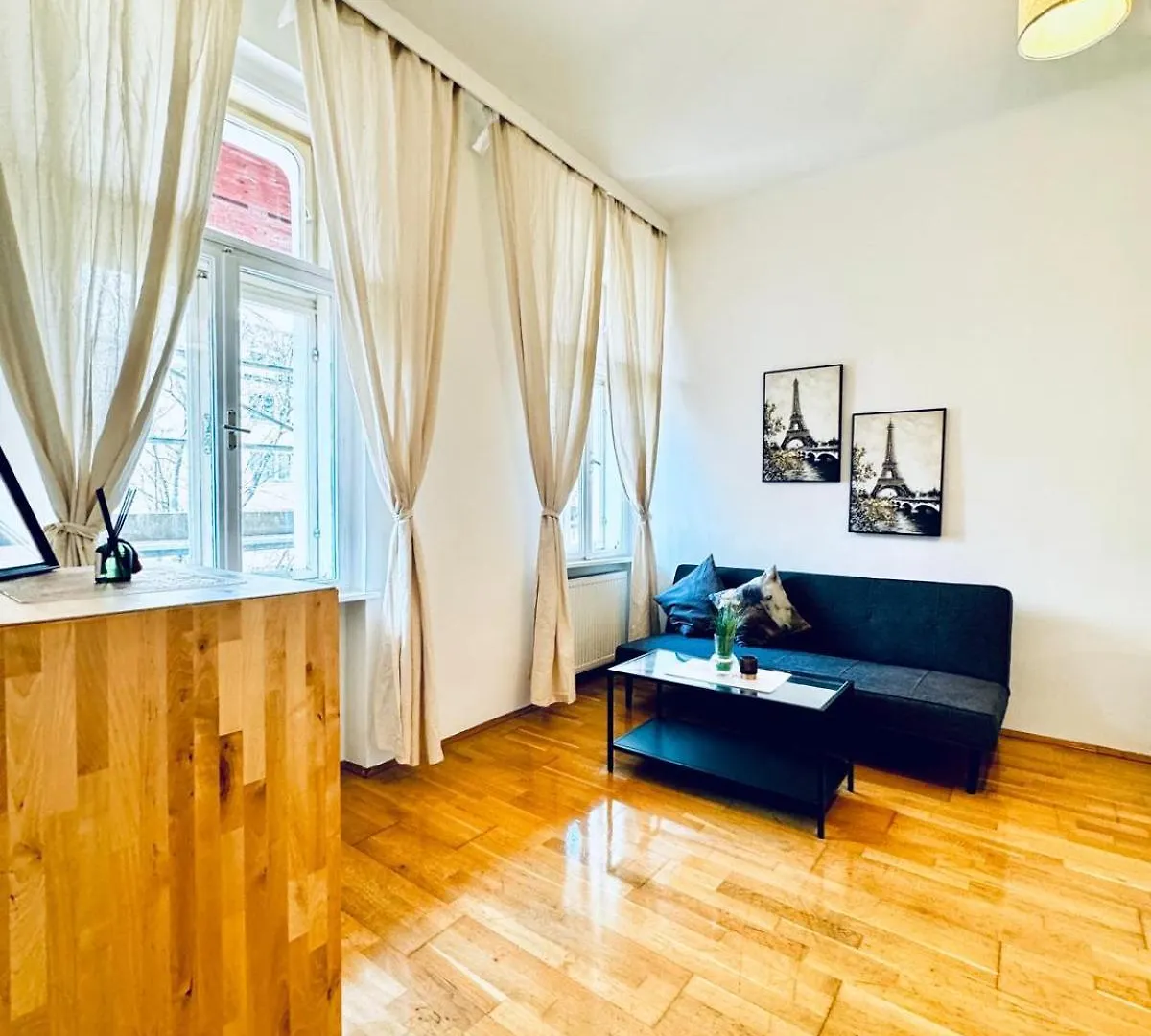 2Br Apartment For 6 People, Only 17 Minute Walk To Schoenbrunn Viyana 0*,