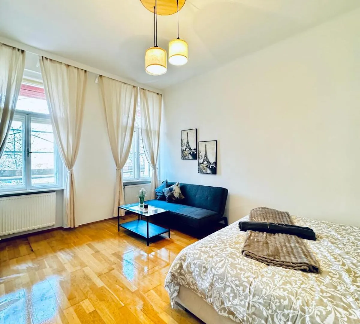2Br Apartment For 6 People, Only 17 Minute Walk To Schoenbrunn Viyana