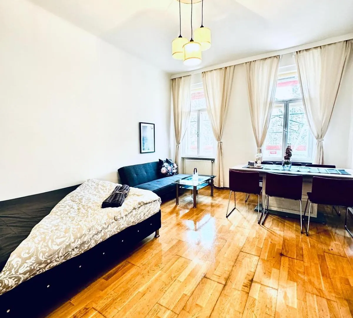 2Br Apartment For 6 People, Only 17 Minute Walk To Schoenbrunn Viyana Avusturya