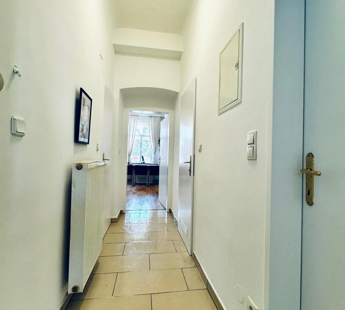 2Br Apartment For 6 People, Only 17 Minute Walk To Schoenbrunn Viyana
